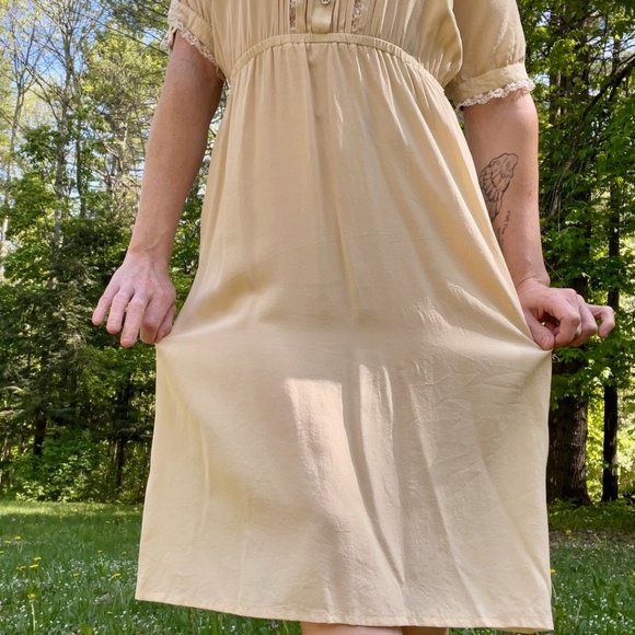 1980's Champagne Silk Barnaby Rippit Dress - Picture 5 of 6